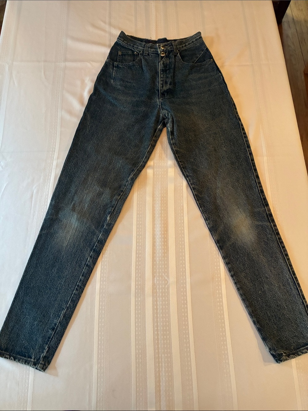 Taboo Vintage High-Rise Juniors Jeans in Black Wash